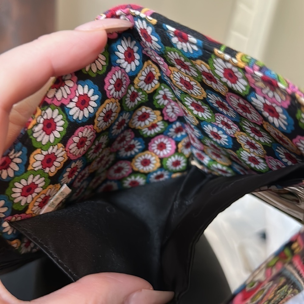 Vera Bradley Cotton Paisley trifold wallet - Picture 6 of 10
